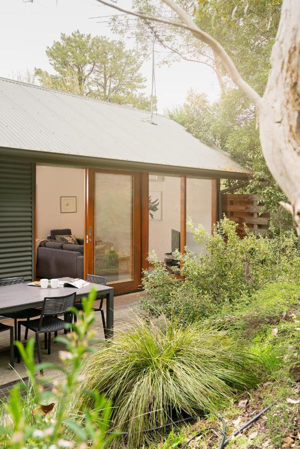 Cladich Pavilions Bed And Breakfast Aldgate Exterior photo
